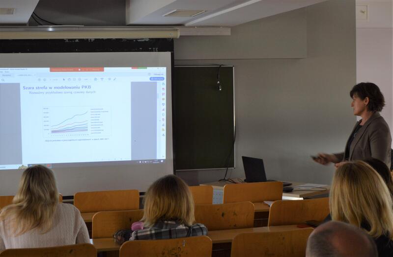 Powiększ obraz: Seminarium pt. Szara gospodarka 2023